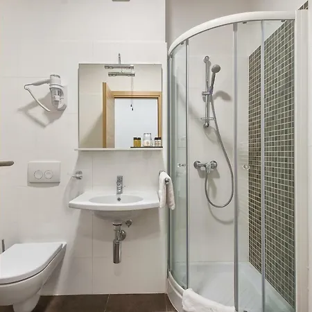 Adriatic פאז'אנה