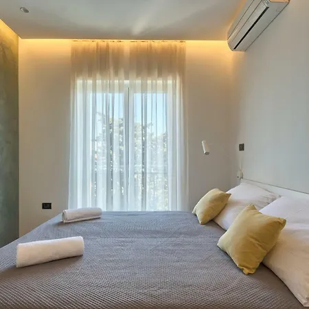 Adriatic Apartment *